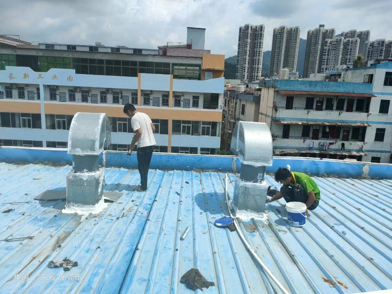 净潭乡钢结构屋面涂料维修方法